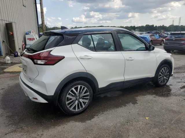 2021 NISSAN KICKS SV  