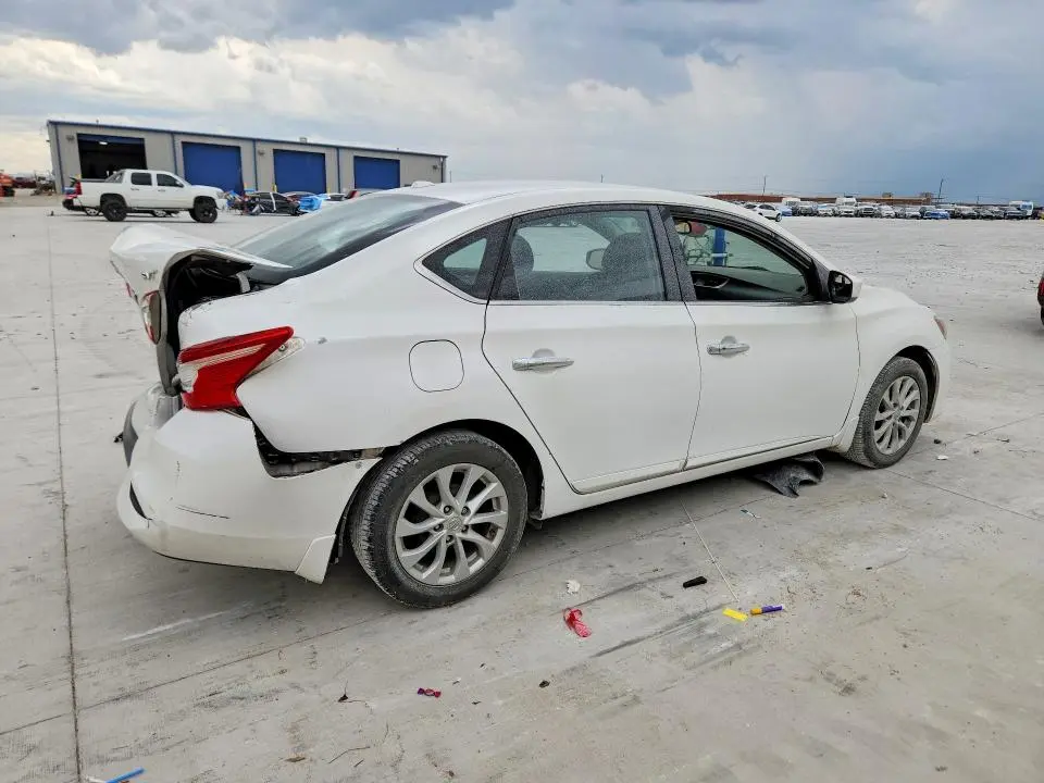 2018 NISSAN SENTRA SV  