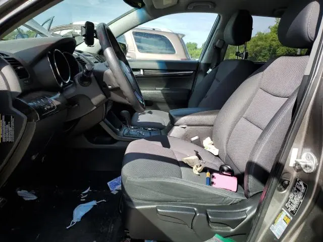 2011 KIA SORENTO BASE  