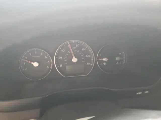 2012 HYUNDAI SANTA FE SE  