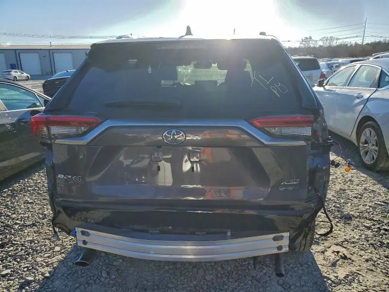 2025 TOYOTA RAV4 XSE  