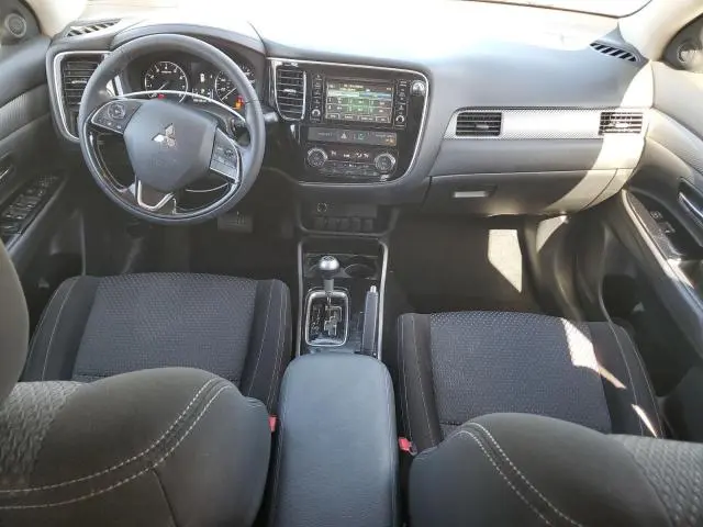 2017 MITSUBISHI OUTLANDER ES