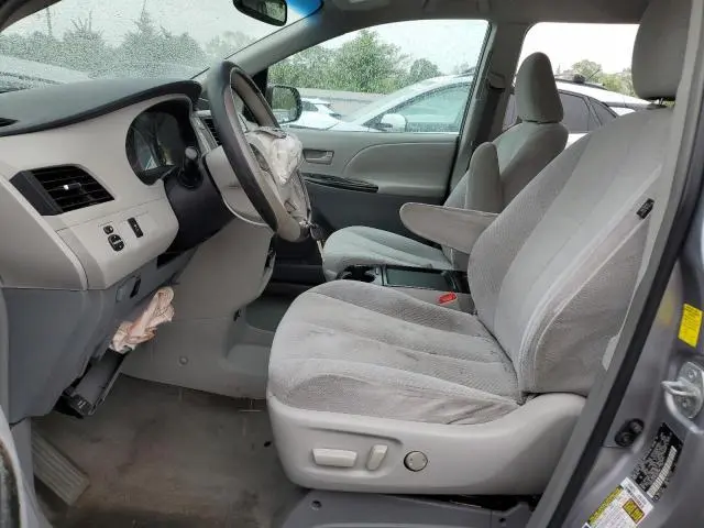 2011 TOYOTA SIENNA LE  