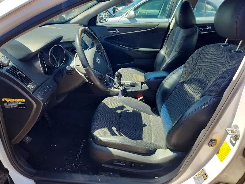 2012 HYUNDAI SONATA SE  