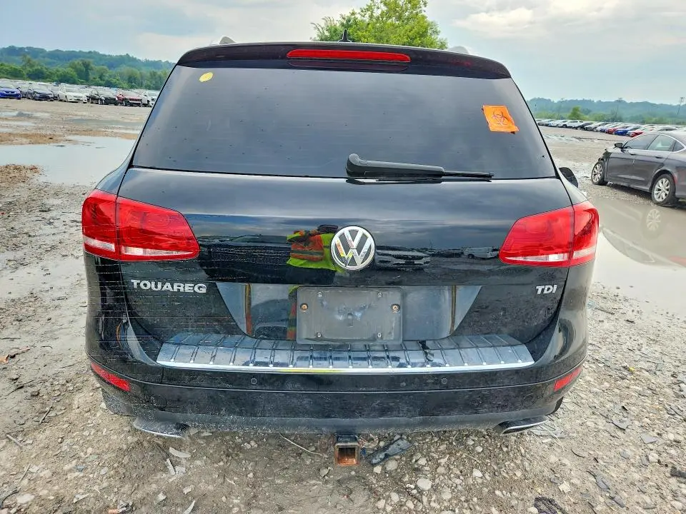 2013 VOLKSWAGEN TOUAREG V6 TDI  