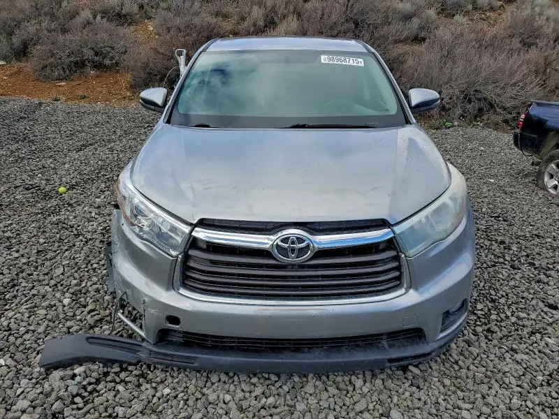 2015 TOYOTA HIGHLANDER LE  
