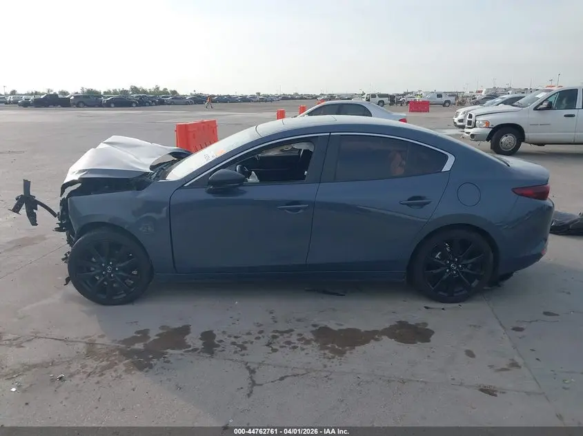 2022 MAZDA MAZDA3 CARBON EDITION
