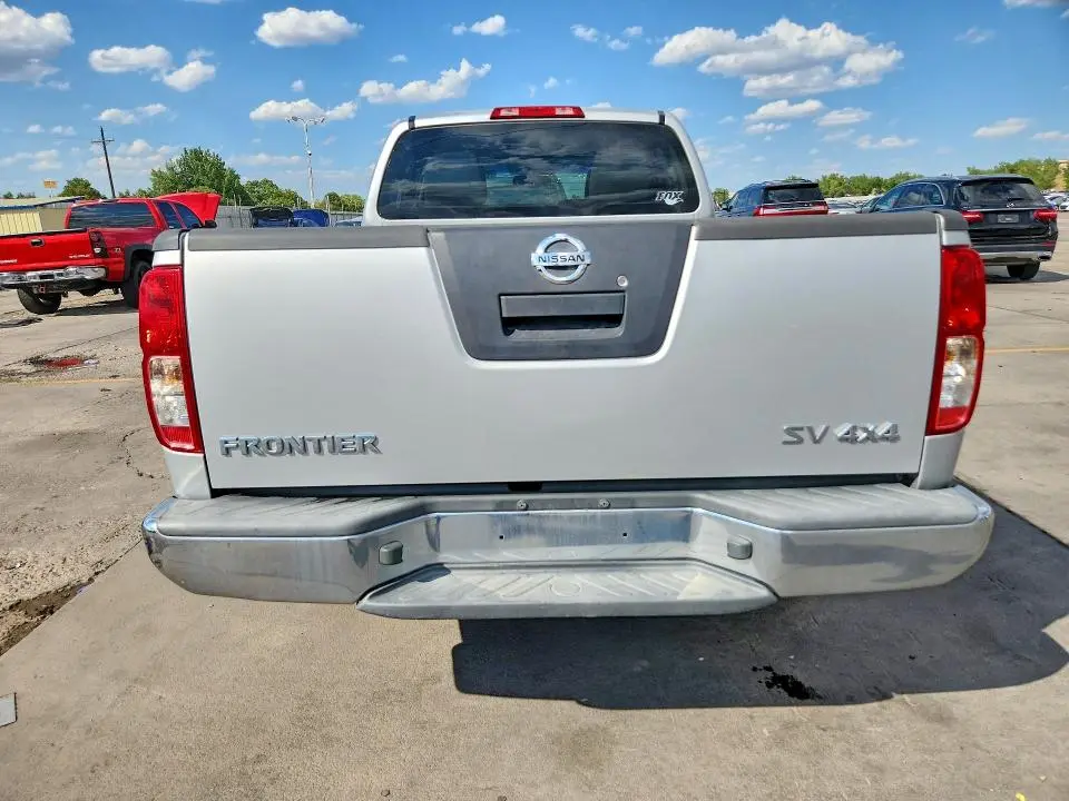 2012 NISSAN FRONTIER SV  