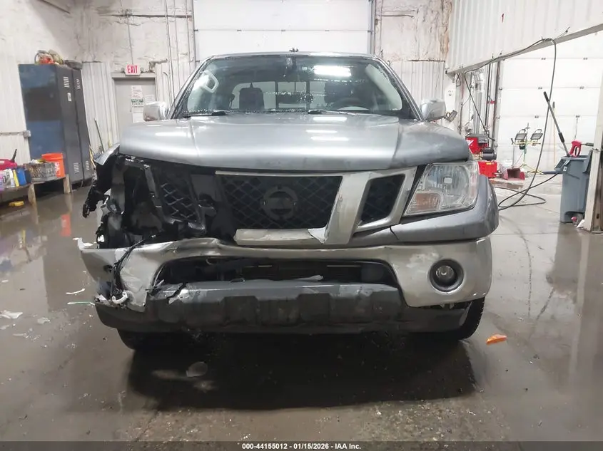 2019 NISSAN FRONTIER SL