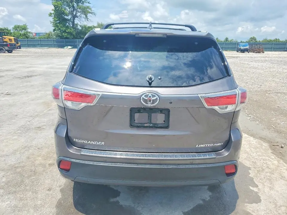 2016 TOYOTA HIGHLANDER LIMITED  