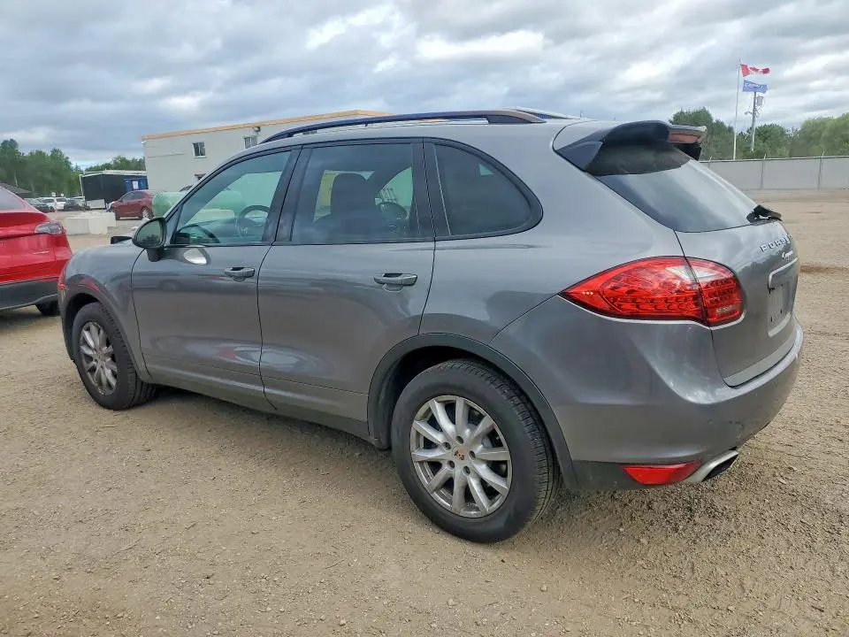 2013 PORSCHE CAYENNE   
