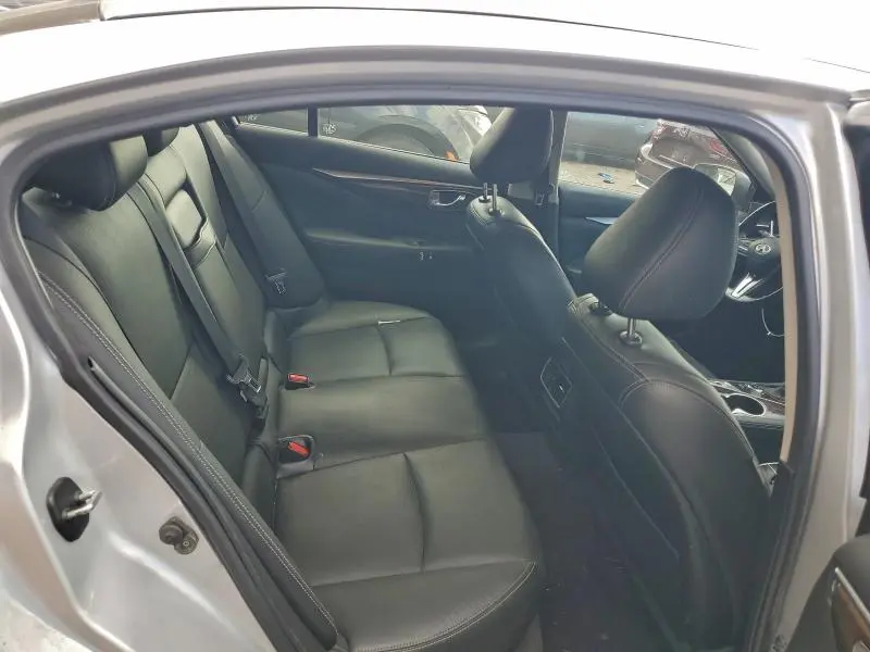 2018 INFINITI Q50 LUXE  