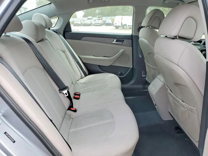 2017 HYUNDAI SONATA SE  