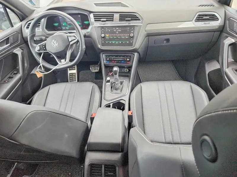 2022 VOLKSWAGEN TIGUAN SE R-LINE BLACK  