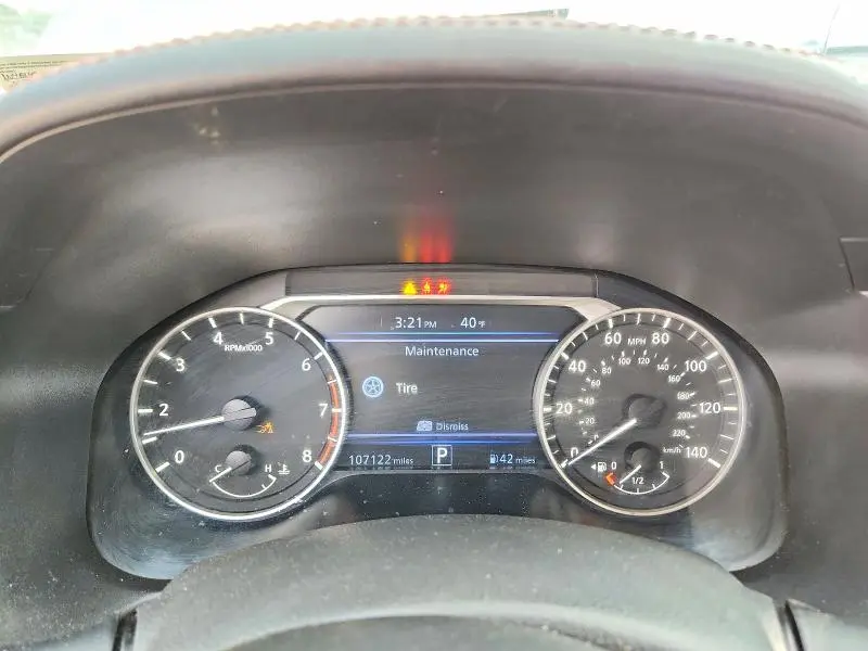 2021 NISSAN ALTIMA SR  