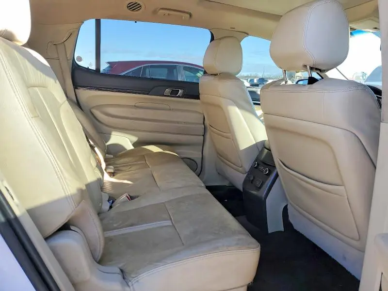 2015 LINCOLN MKT   