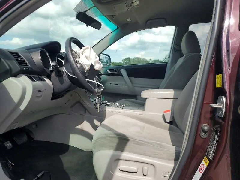 2011 TOYOTA HIGHLANDER BASE  