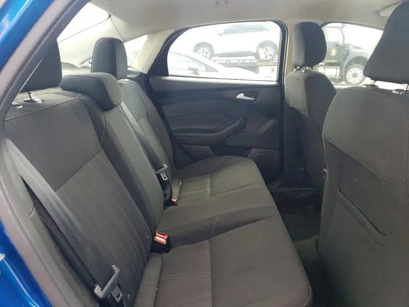 2018 FORD FOCUS SE  