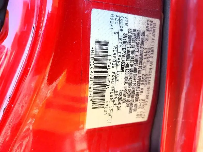 2010 NISSAN VERSA S  