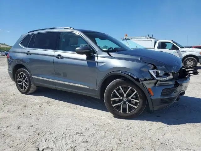 2021 VOLKSWAGEN TIGUAN SE  