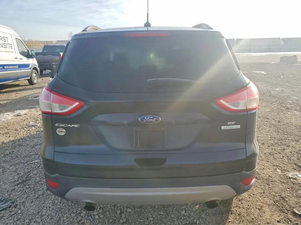 2015 FORD ESCAPE SE  