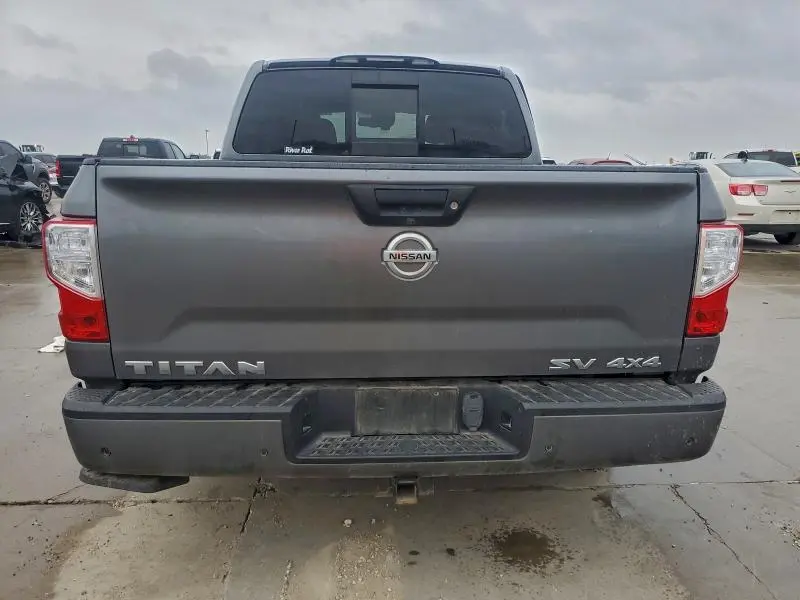 2021 NISSAN TITAN SV  