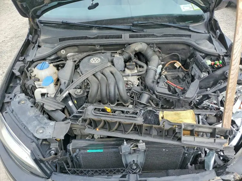 2013 VOLKSWAGEN JETTA BASE  