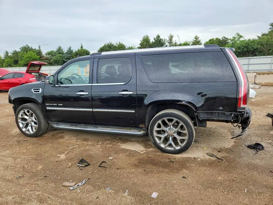 2013 CADILLAC ESCALADE ESV  