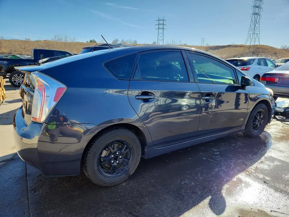 2013 TOYOTA PRIUS   