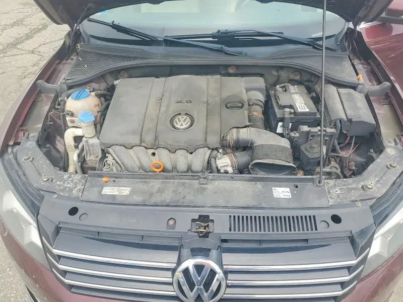 2012 VOLKSWAGEN PASSAT SE  