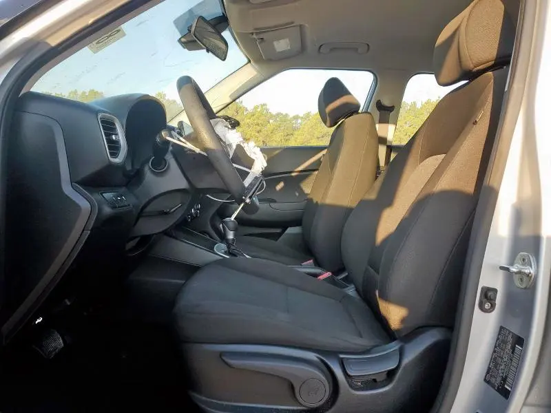 2022 HYUNDAI VENUE SE  