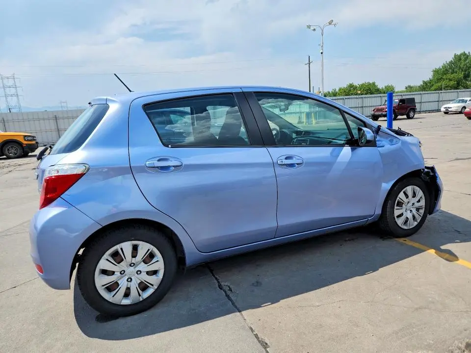 2014 TOYOTA YARIS 5-DOOR LE  