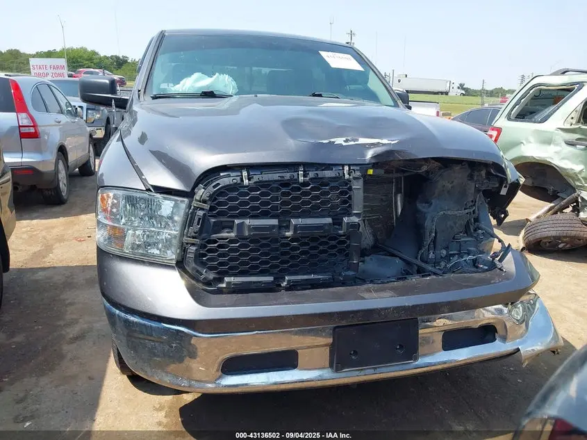 2019 RAM 1500 CLASSIC SLT  4X4 6'4 BOX