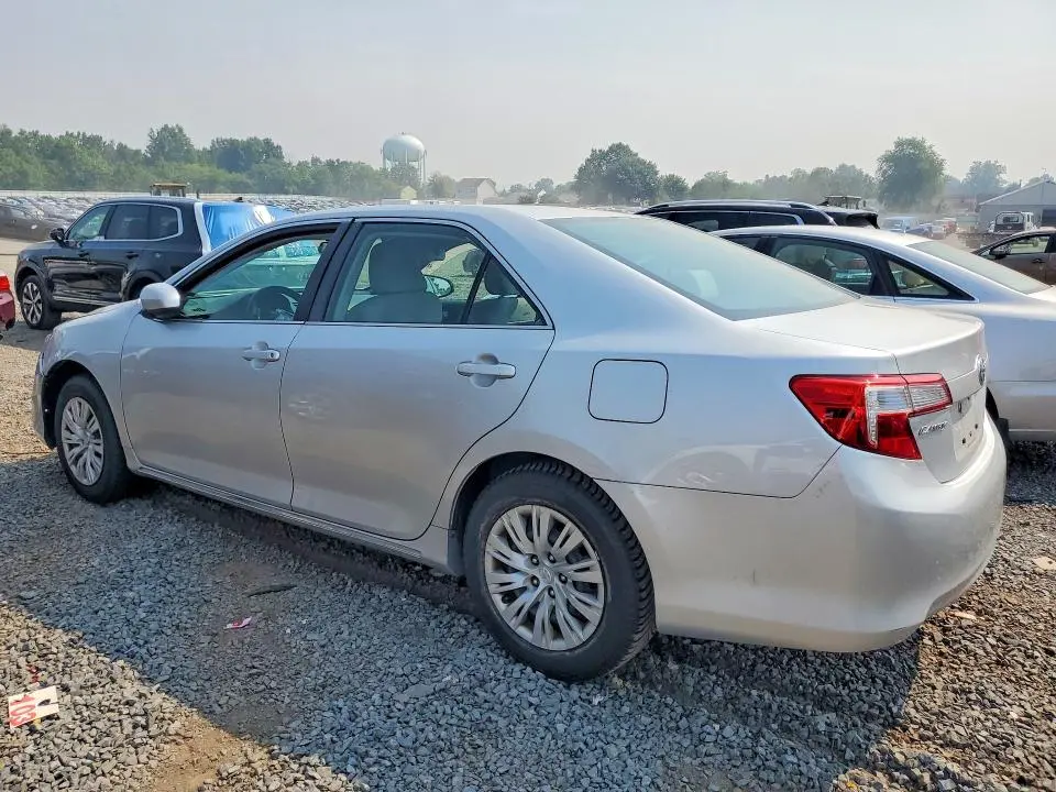 2013 TOYOTA CAMRY LE  