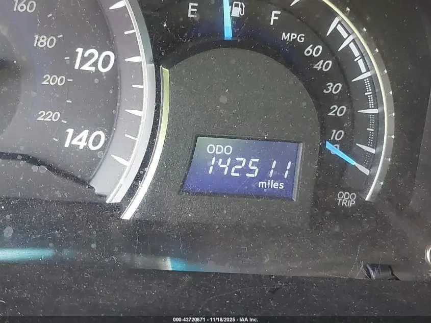 2014 TOYOTA CAMRY XLE