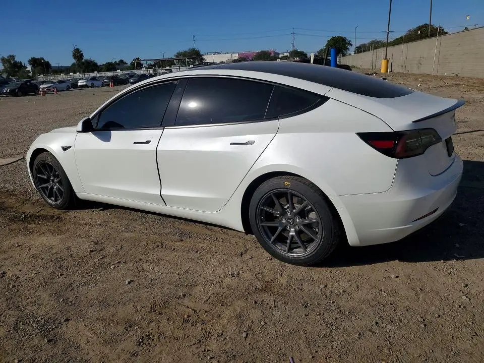 2021 TESLA MODEL 3   