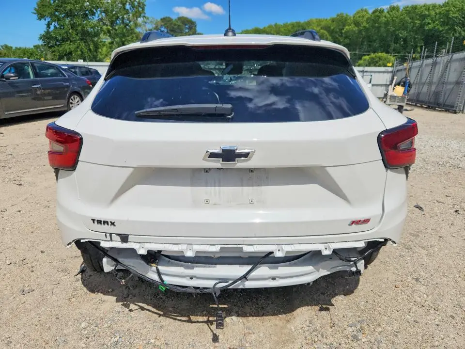 2025 CHEVROLET TRAX 2RS  