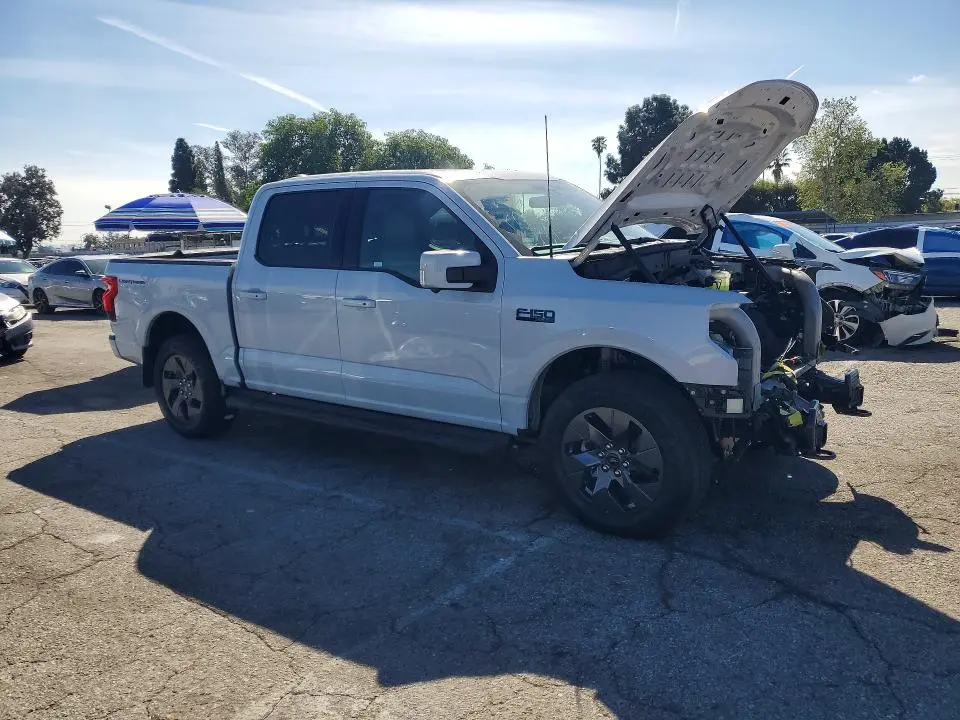 2025 FORD F150 LIGHTNING LARIAT  