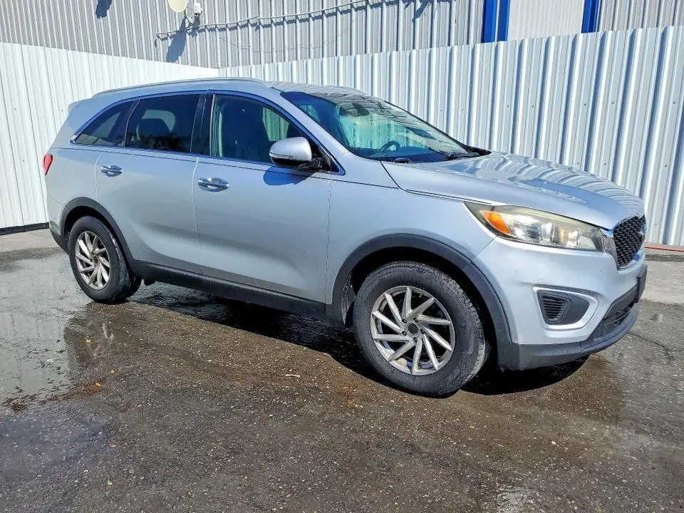 2016 KIA SORENTO LX  