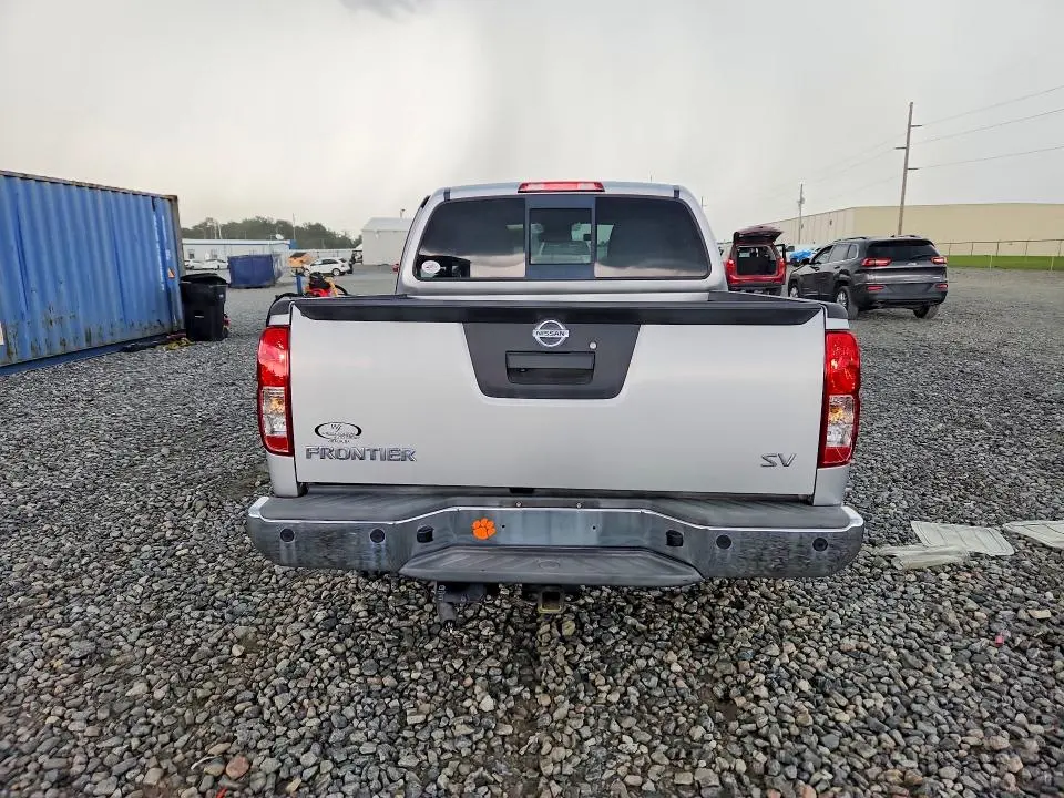 2016 NISSAN FRONTIER SV  