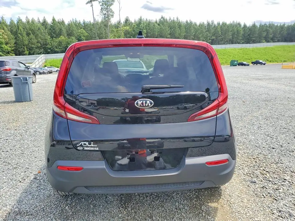 2021 KIA SOUL LX  