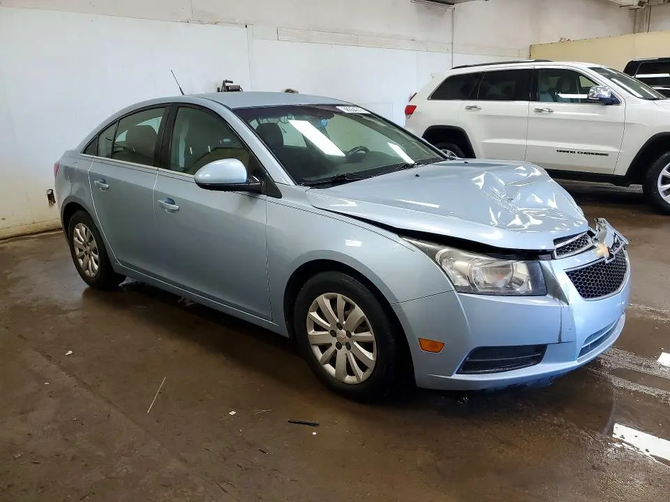 2011 CHEVROLET CRUZE LT  