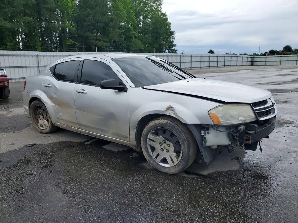 2012 DODGE AVENGER SE  