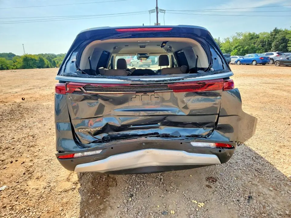 2024 KIA CARNIVAL EX  
