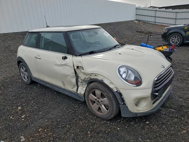 2016 MINI COOPER   