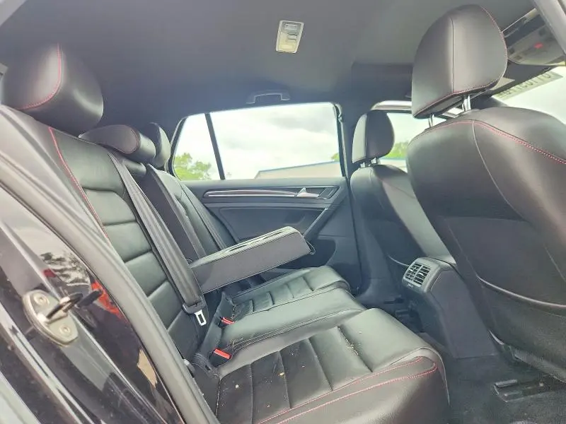 2015 VOLKSWAGEN GTI   