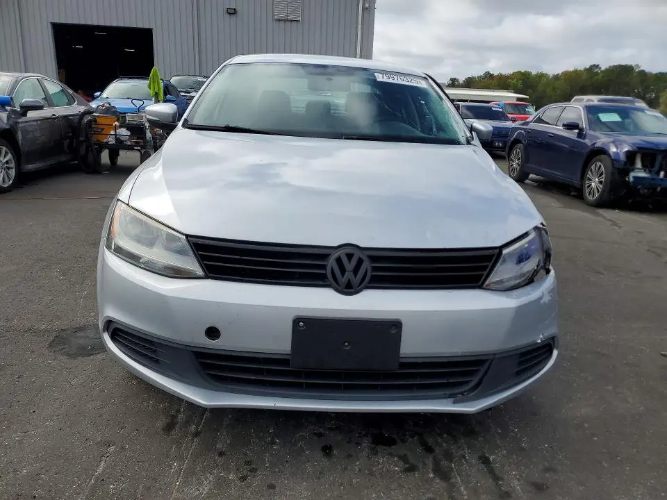 2014 VOLKSWAGEN JETTA SE  