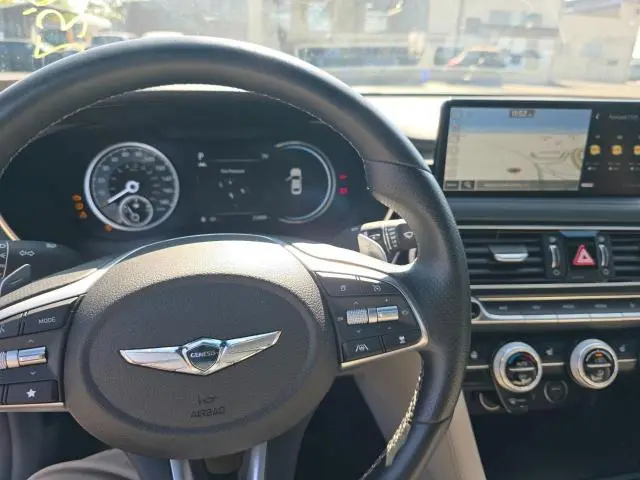 2023 GENESIS G70 BASE  