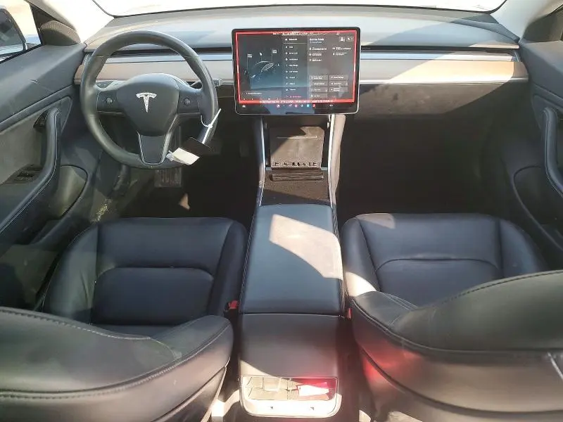 2018 TESLA MODEL 3   