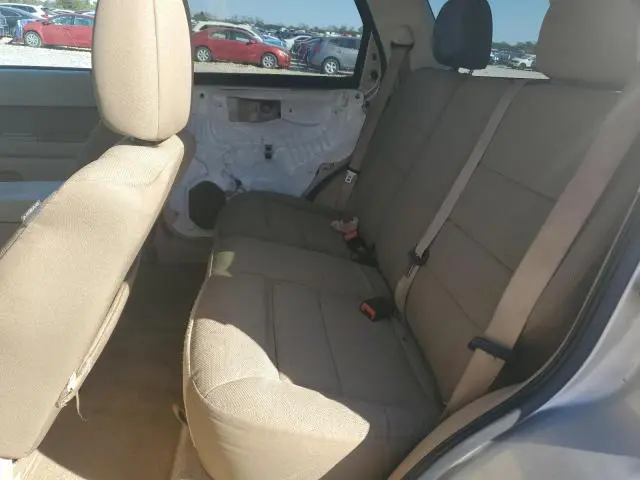 2010 FORD ESCAPE XLT  